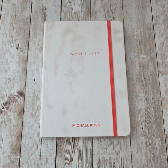 Michael Kors White Notebook - Picture 1 of 7